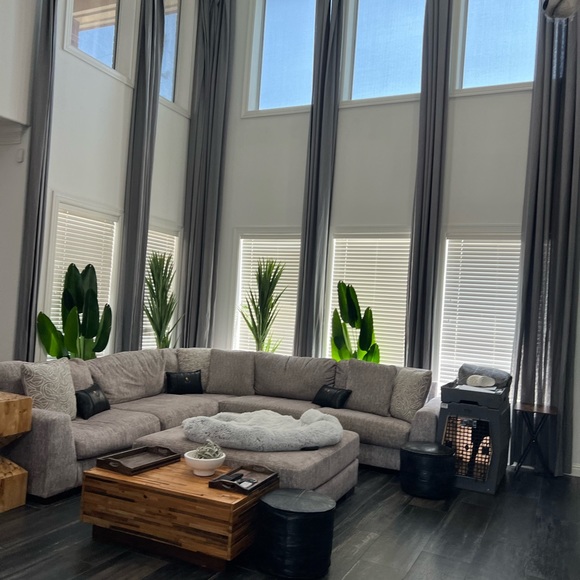 I’m Mo :) -Expect a little bit of everything here. FashionBeautyHomeFitnessDecor - Picture 14 of 16